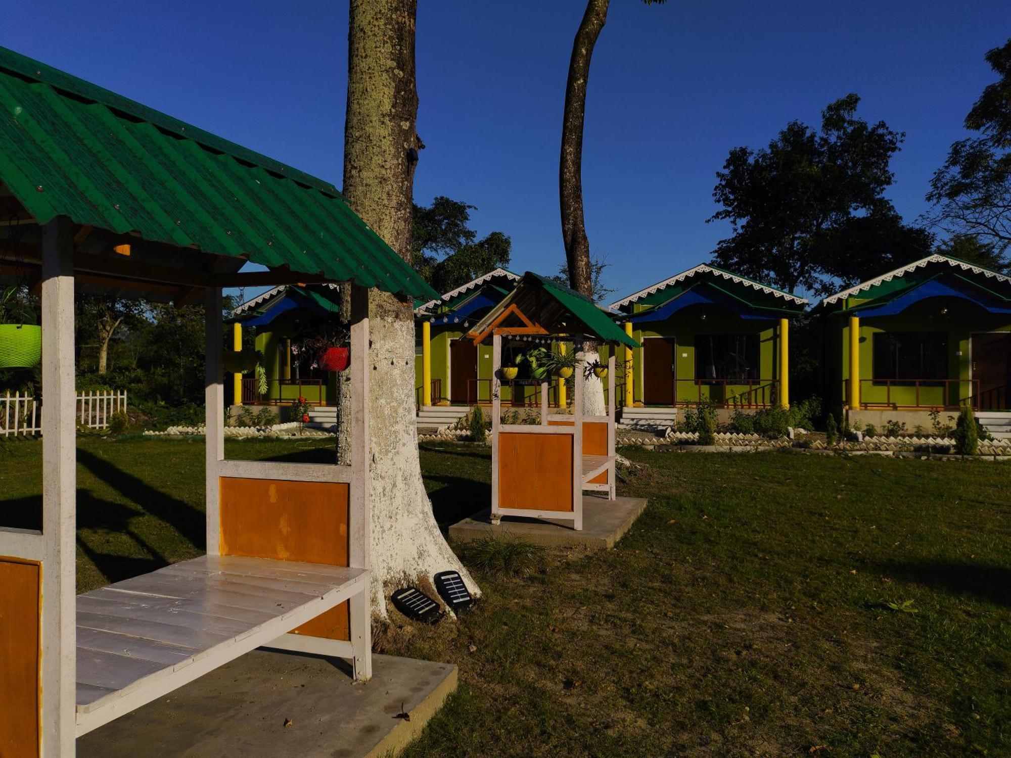 Wildwood Resort, Jaldapara Madari Hat Exterior foto