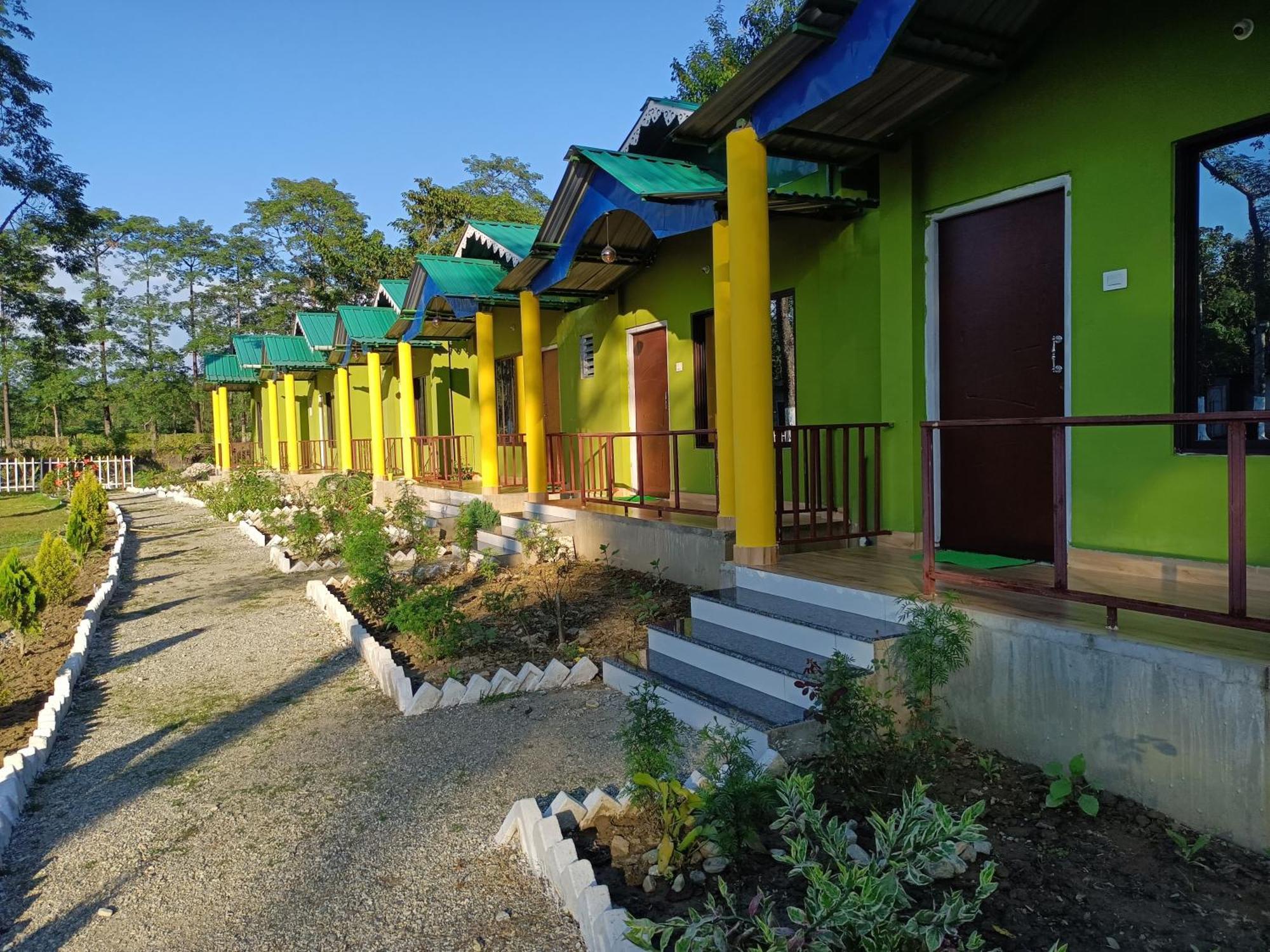 Wildwood Resort, Jaldapara Madari Hat Exterior foto